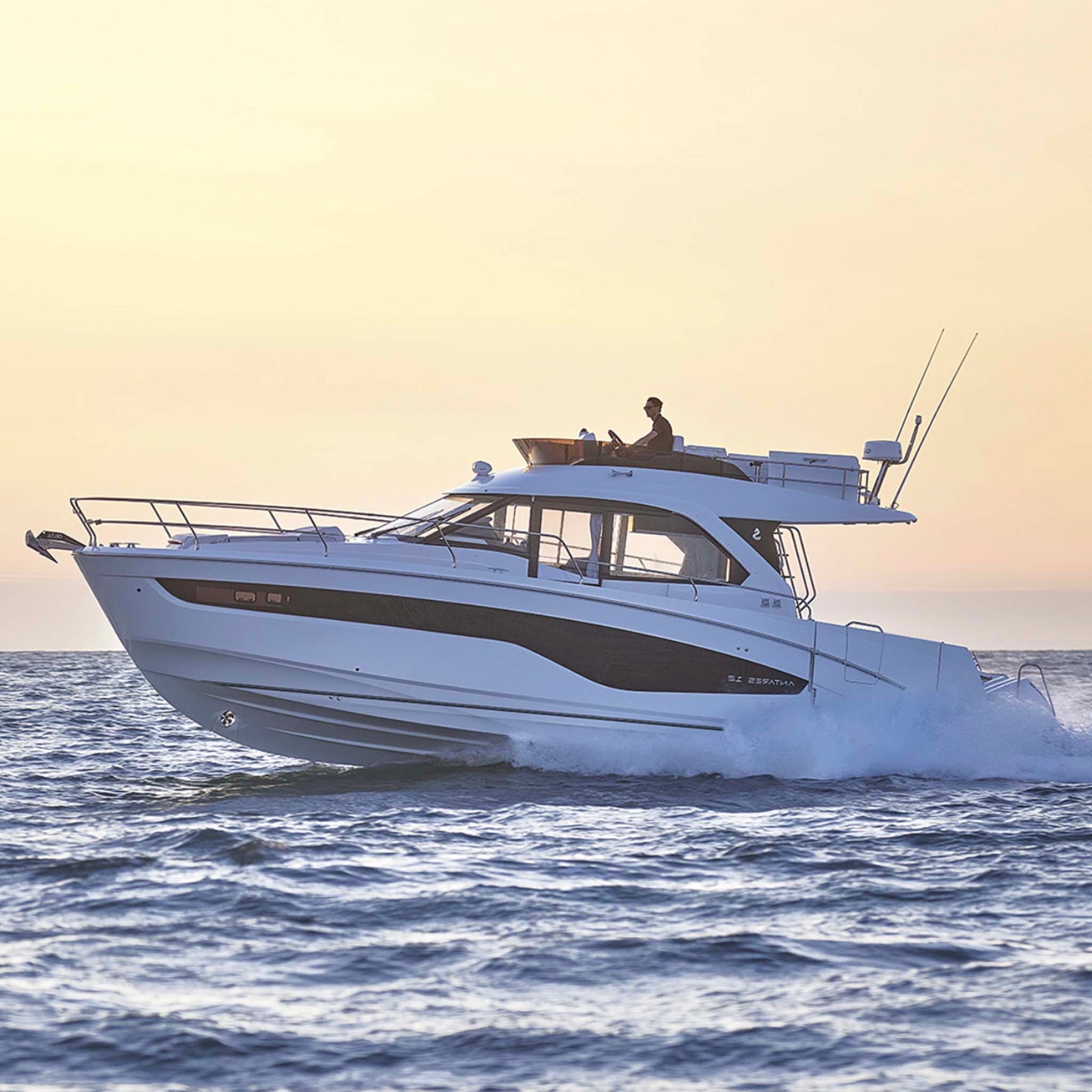 Beneteau Antares 12 Fly Puerto Rico y Caribe