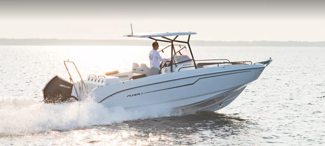 BENETEAU Flyer 8 SPACEdeck